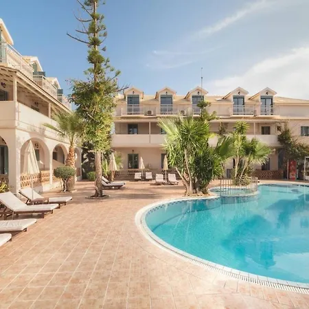 Hotell Pierros *