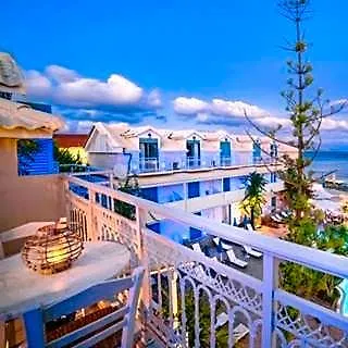Hotel Pierros *