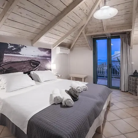 Pierros Hotell